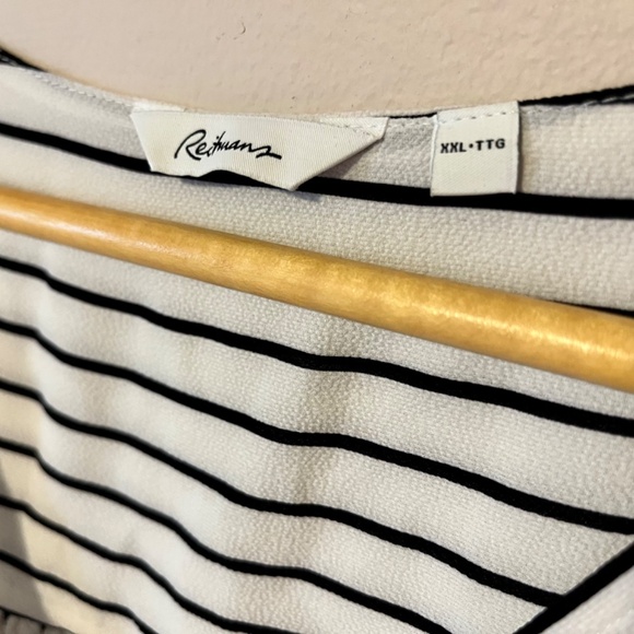 Reitmans shirt - Picture 2 of 3